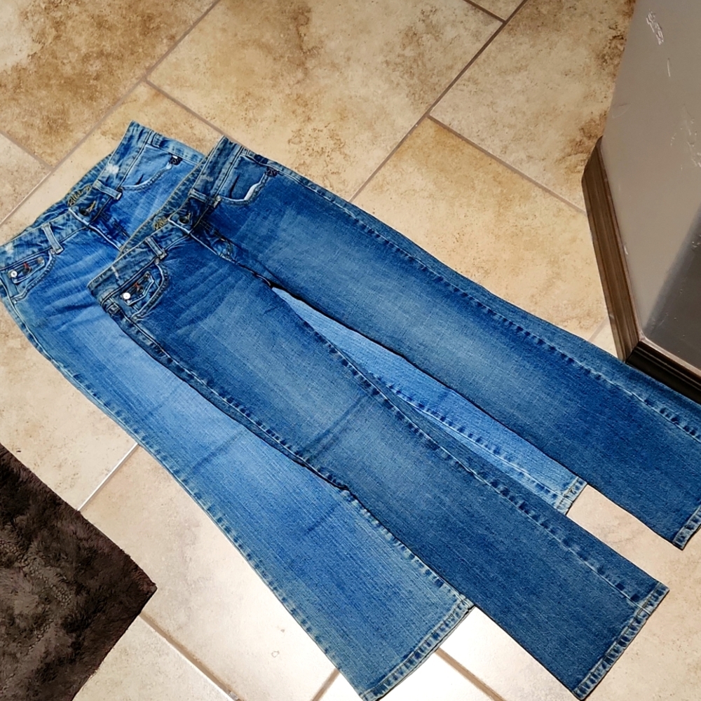Billabong jeans 2 pairs!
